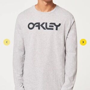 Oakley Gray Men's Long Sleeve Shirt
